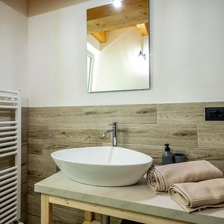 Tenuta Il Sogno Bianco Appartement Montemezzo